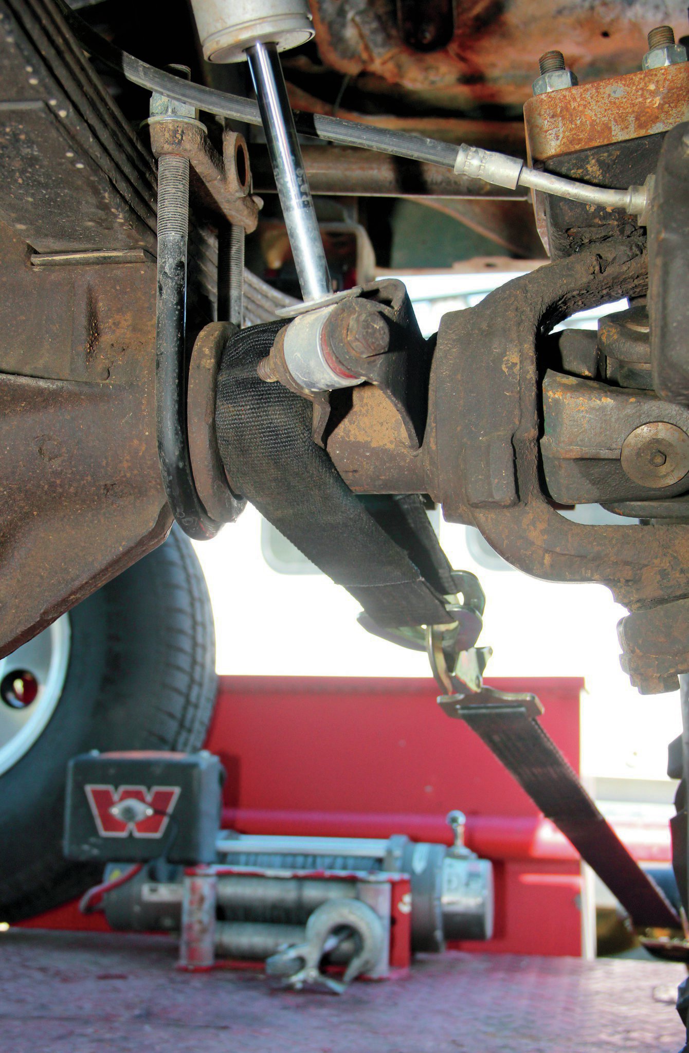 Strap Wrapped Around Axle Photo 110850422 Proper Ways to Strap a