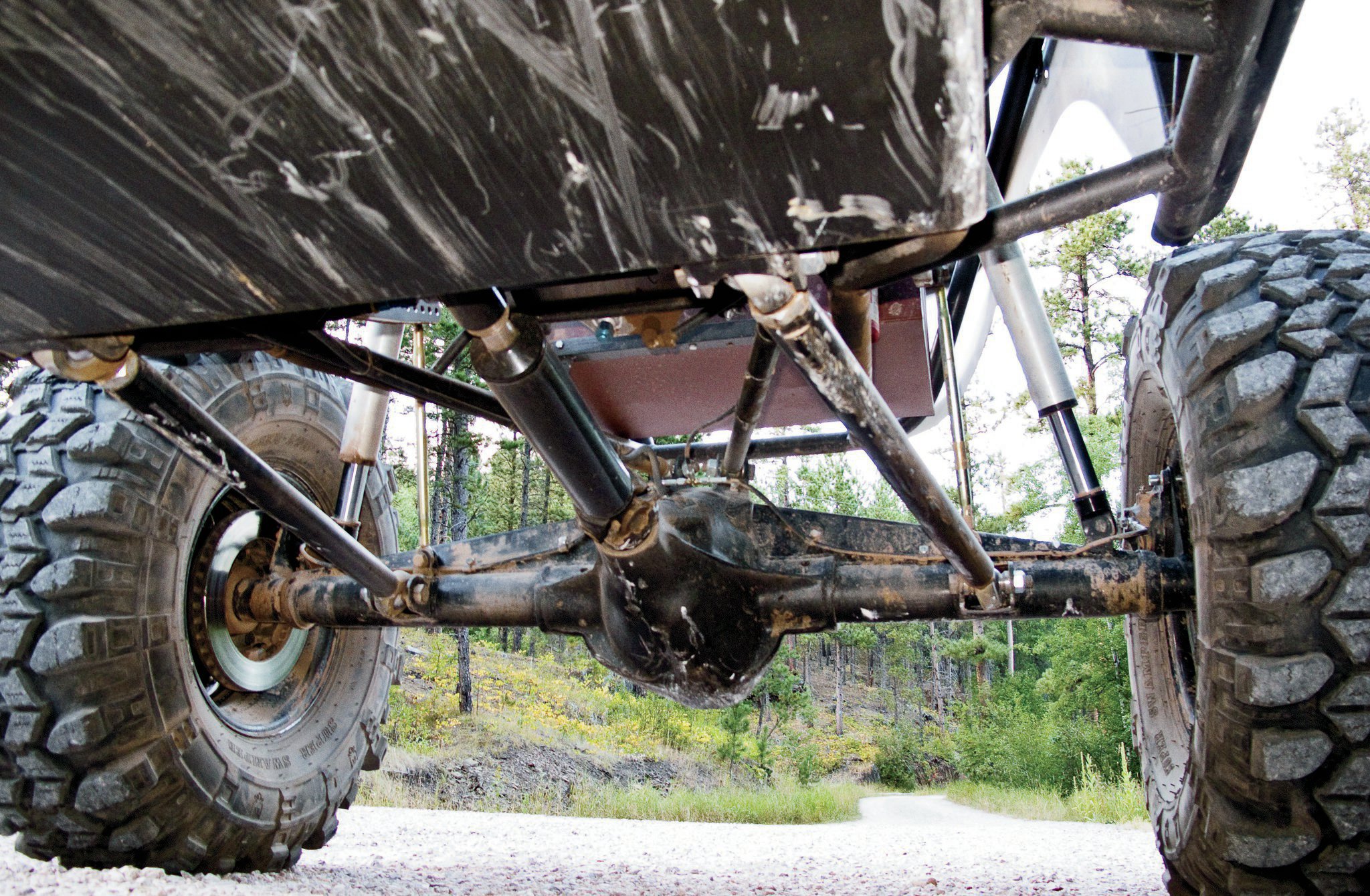 Another popular rear suspension option is a triangulated four-link. By triangulating the upper suspension links, they not only prevent the axle from rotating but also locate it from side to side. The only reason we chose not to run this form of suspension on our Tracker was for packaging concerns with the low ride height of the vehicle.