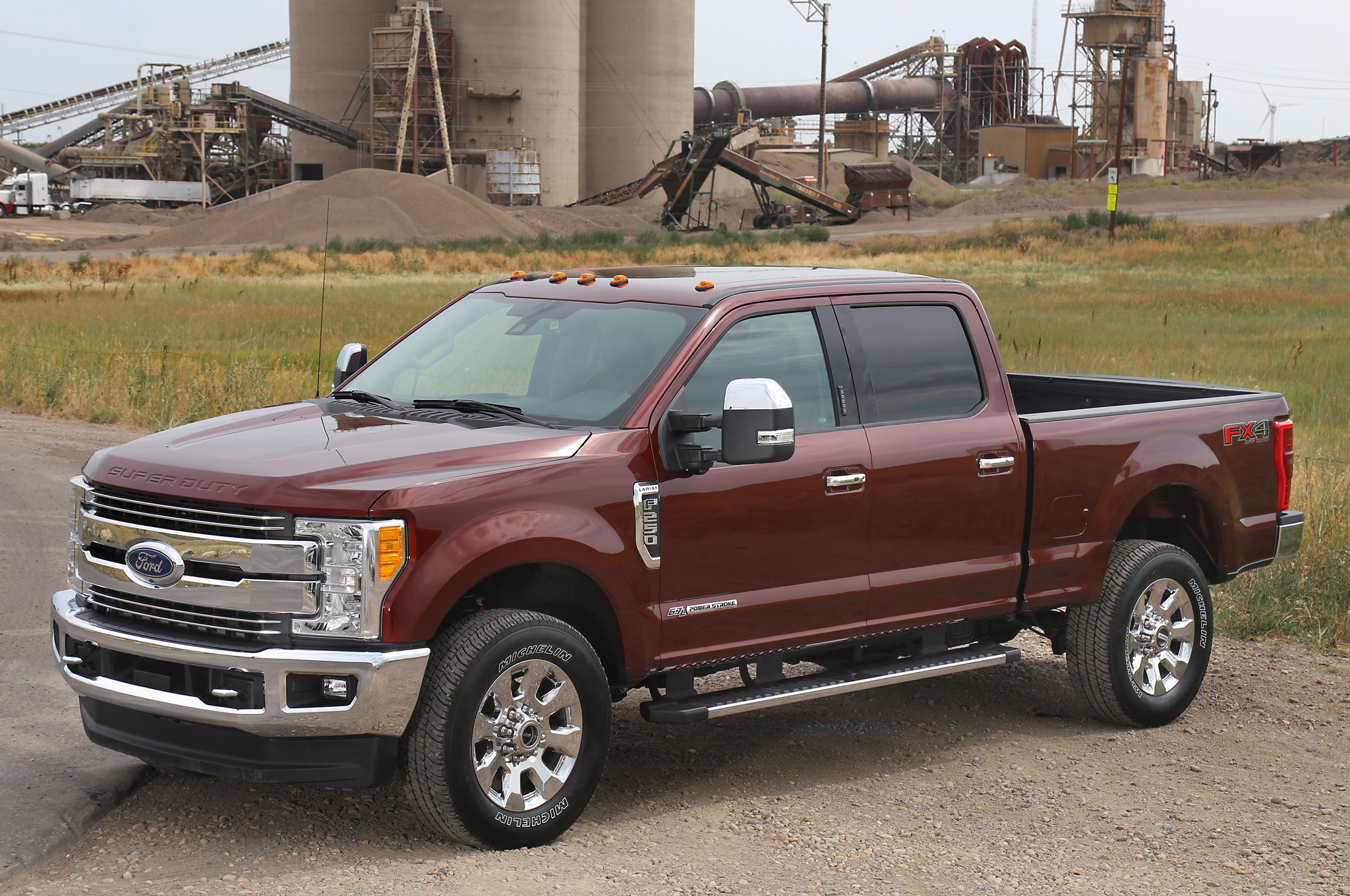 2017 Ford F 250 Super Duty Fx4 Left Front Angle