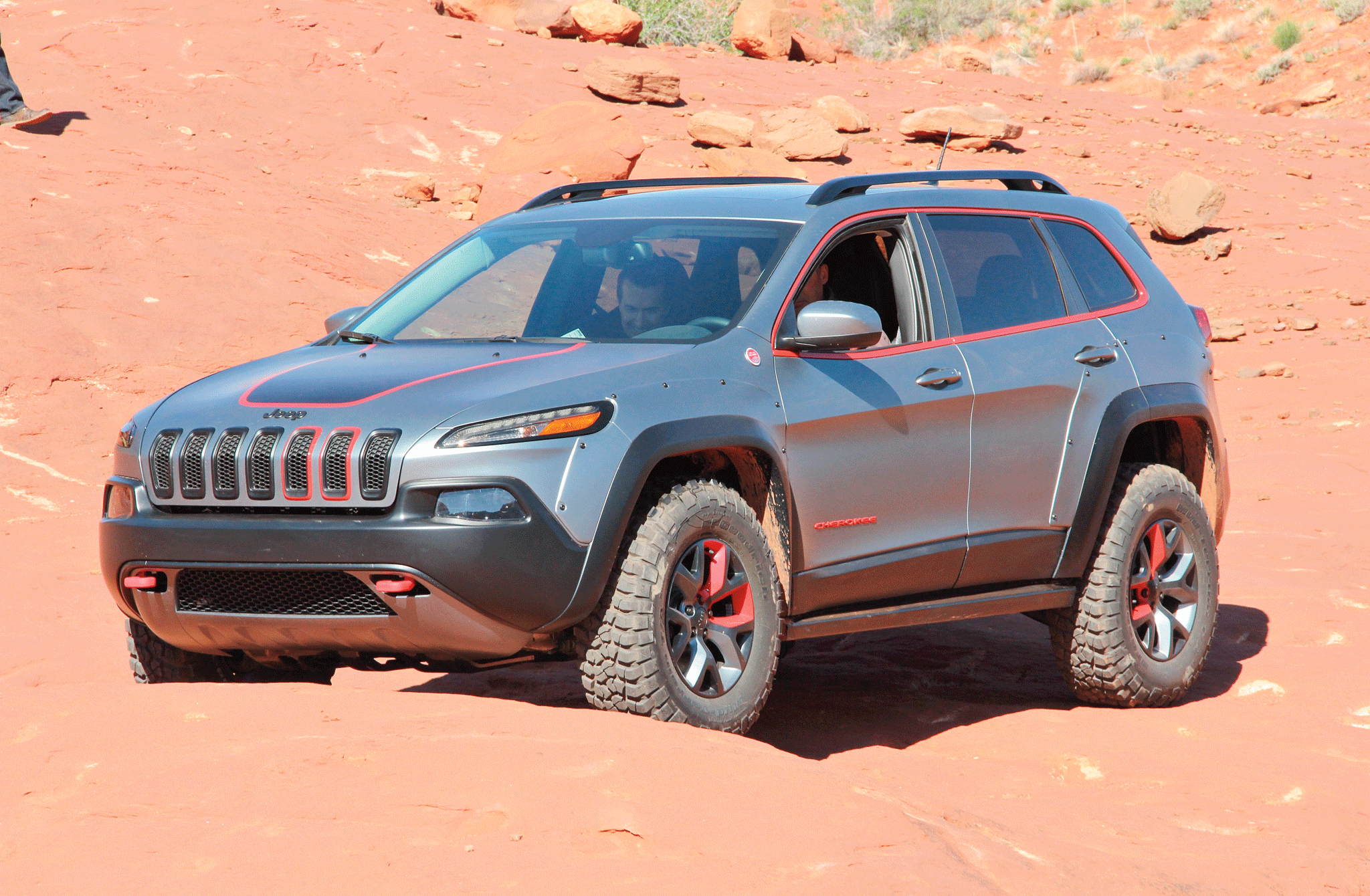 As a magazine that caters to 4x4 owners who like to modify and use their 4x4s off-road, we’re not really sure that the new Jeep Cherokee even needs to be on our radar. However, when we got behind the wheel of this modifed Cherokee Trail Hawk, known as the Dakar, we actually considered building one. This Cherokee has the makings of a high-speed rally Jeep in the recipe. It is small and nimble and a perfect use of a full independent-suspension 4x4. Outftted with custom fares, RCV IFS axleshafts, coilover shocks, and 33-inch BF Goodrich tires, this is one Cherokee we wouldn’t mind borrowing or duplicating in our own shop. It’s cute but a brute!