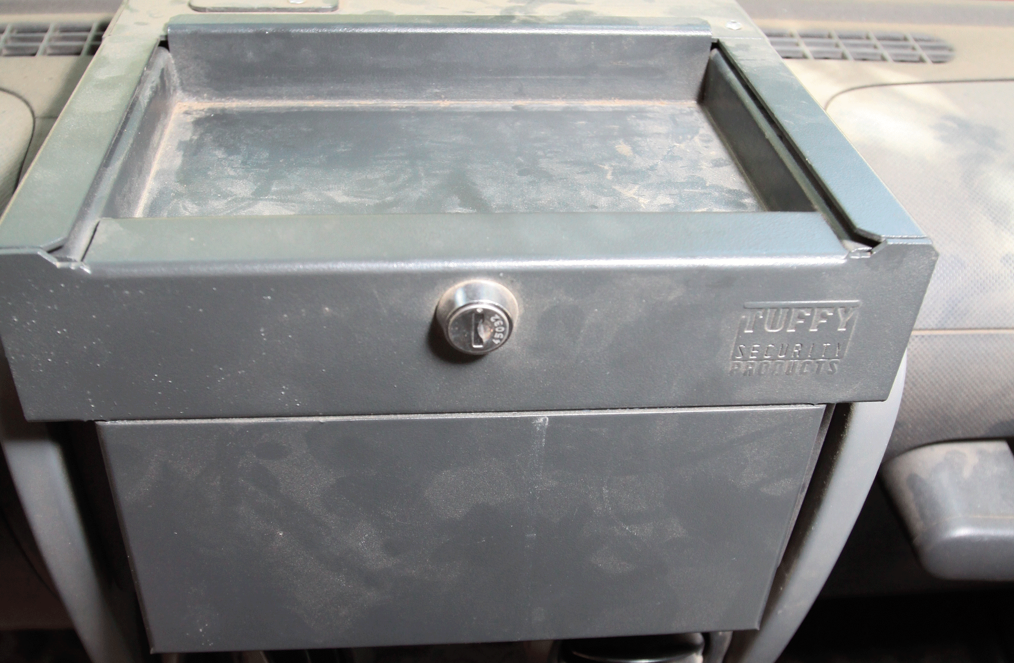 In the closed position, potential thieves can’t even see your radio or if you actually have one in there. That, plus how beefy the Flip-N-Lock is, must be why we kept our radio all summer despite hardly ever having doors on the Jeep. Further, while our radio tilts out, there is 13⁄16-inch clearance behind the Flip-N-Lock door when closed that gives plenty of clearance, even if we choose to run it in the closed position while on the trail.