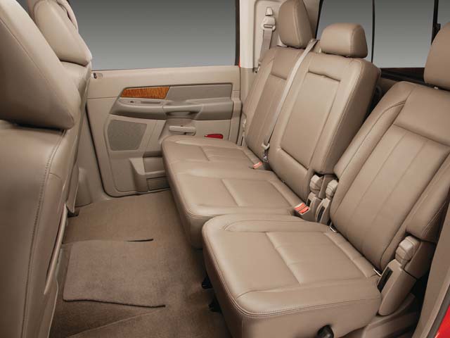 0502 08z 2006 Dodge Ram Mega Cab Interior Rear Seats Folded Down