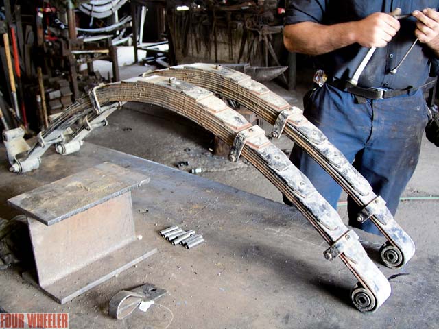 Deaver Leaf Springs >> Like All Deaver Springs Our Custom 10 Leaf Pack Features A Deaver Leaf Springs >> Like All Deaver Springs Our Custom 10 Leaf Pack Features A